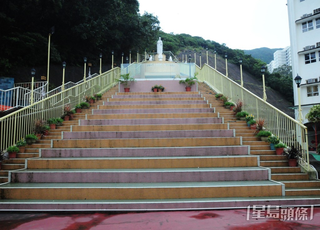 有64年歷史的玫瑰崗學校，其津貼辦學的中學部宣布將於3年後、即2025/26學年結束後停辦。資料圖片