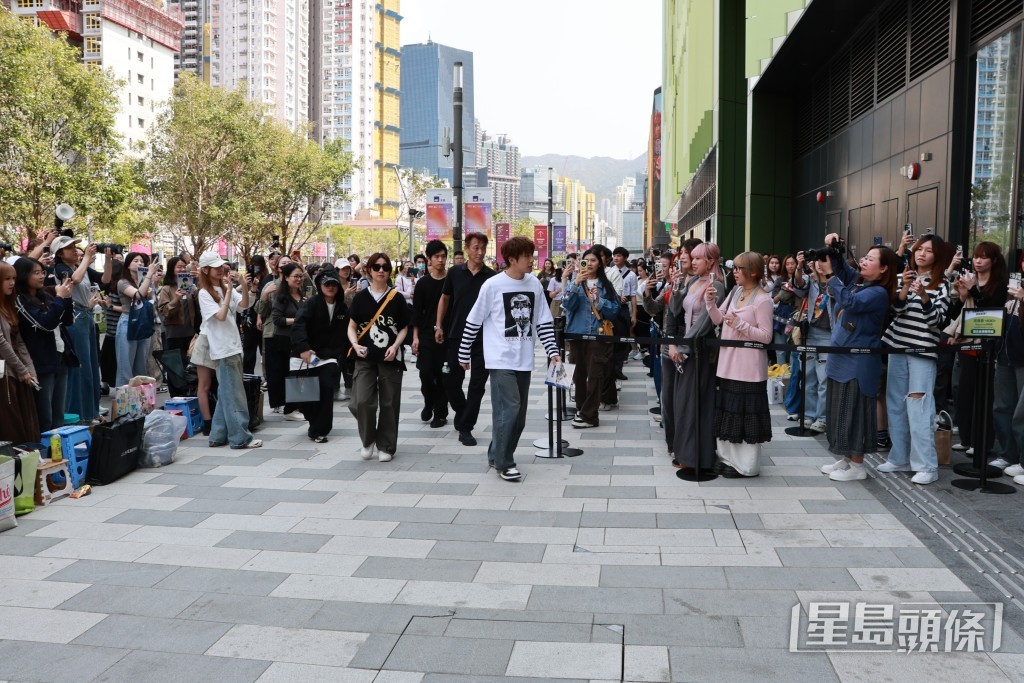 獲一班fans力撐。