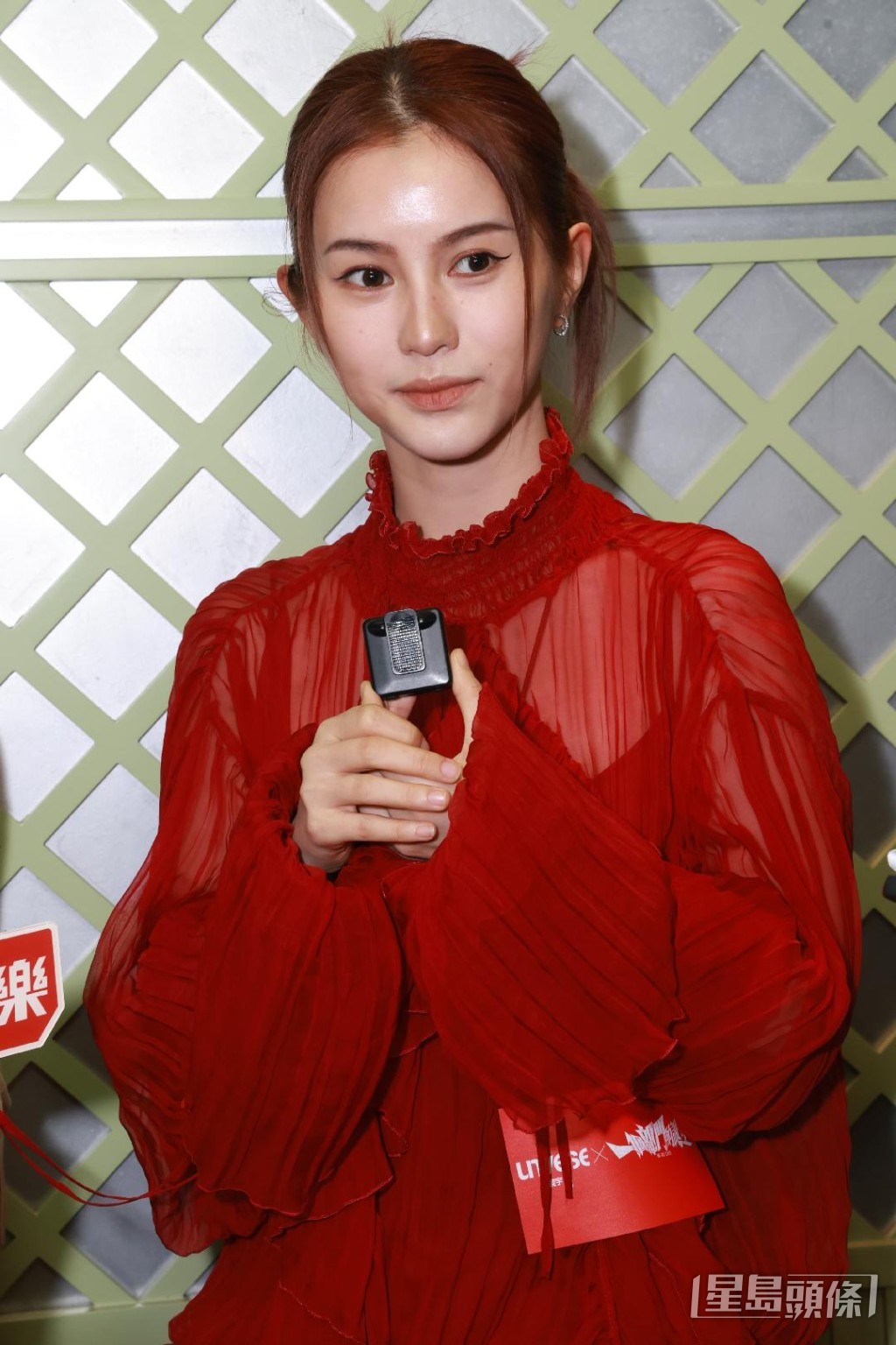 首次飾演母親的鄧月平終於體會到當媽媽的難處。