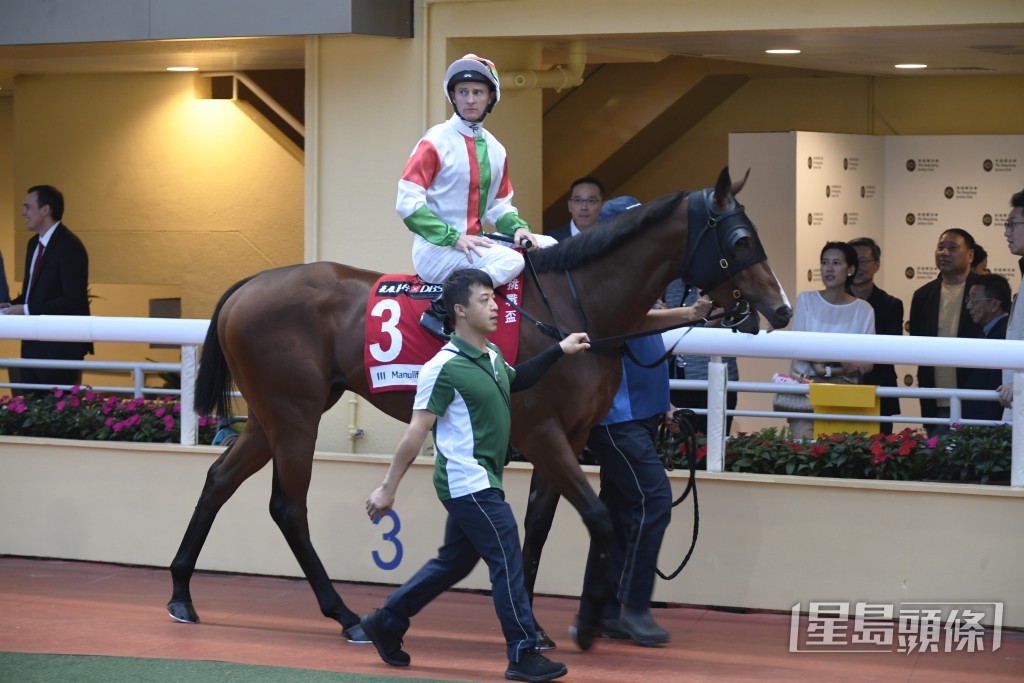  「超胜无敌」今仗帅权落在季初曾策骑牠上名的田泰安手上。