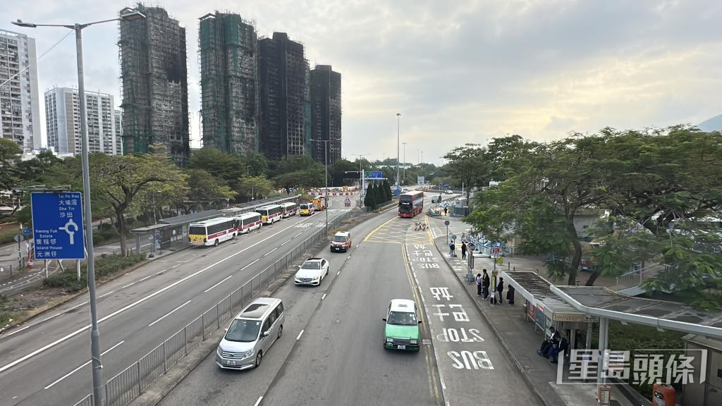 原址維修、重建及於同區另覓新地重建各有利弊。