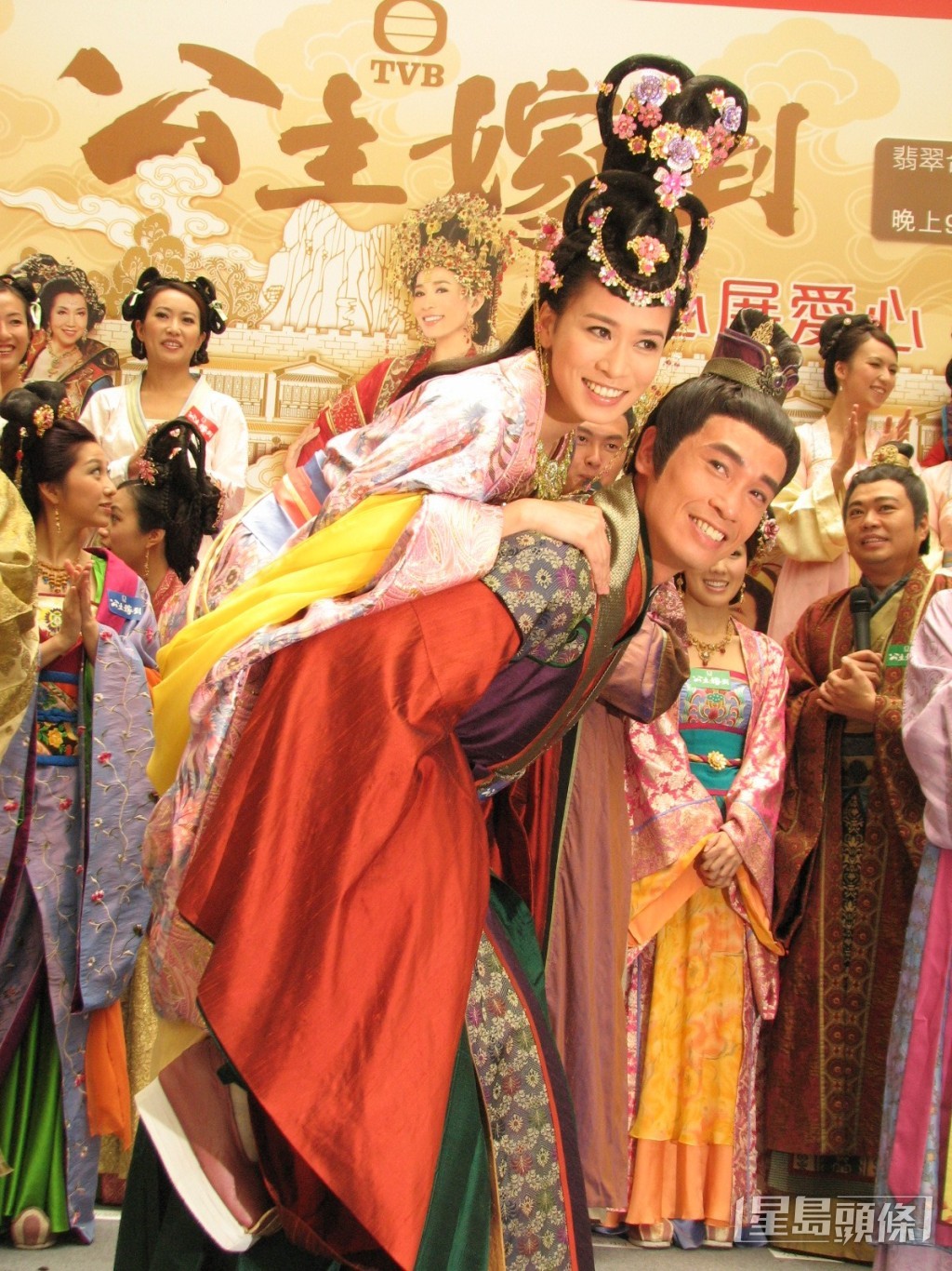 TVB趁陳豪與佘詩曼熱度未減，安排深夜重播陳豪與佘詩曼主演、2010年播出的劇集《公主嫁到》。
