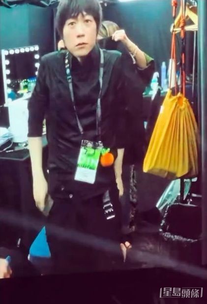 阿信換褲畫面曝光。 阿信換褲畫面曝光。