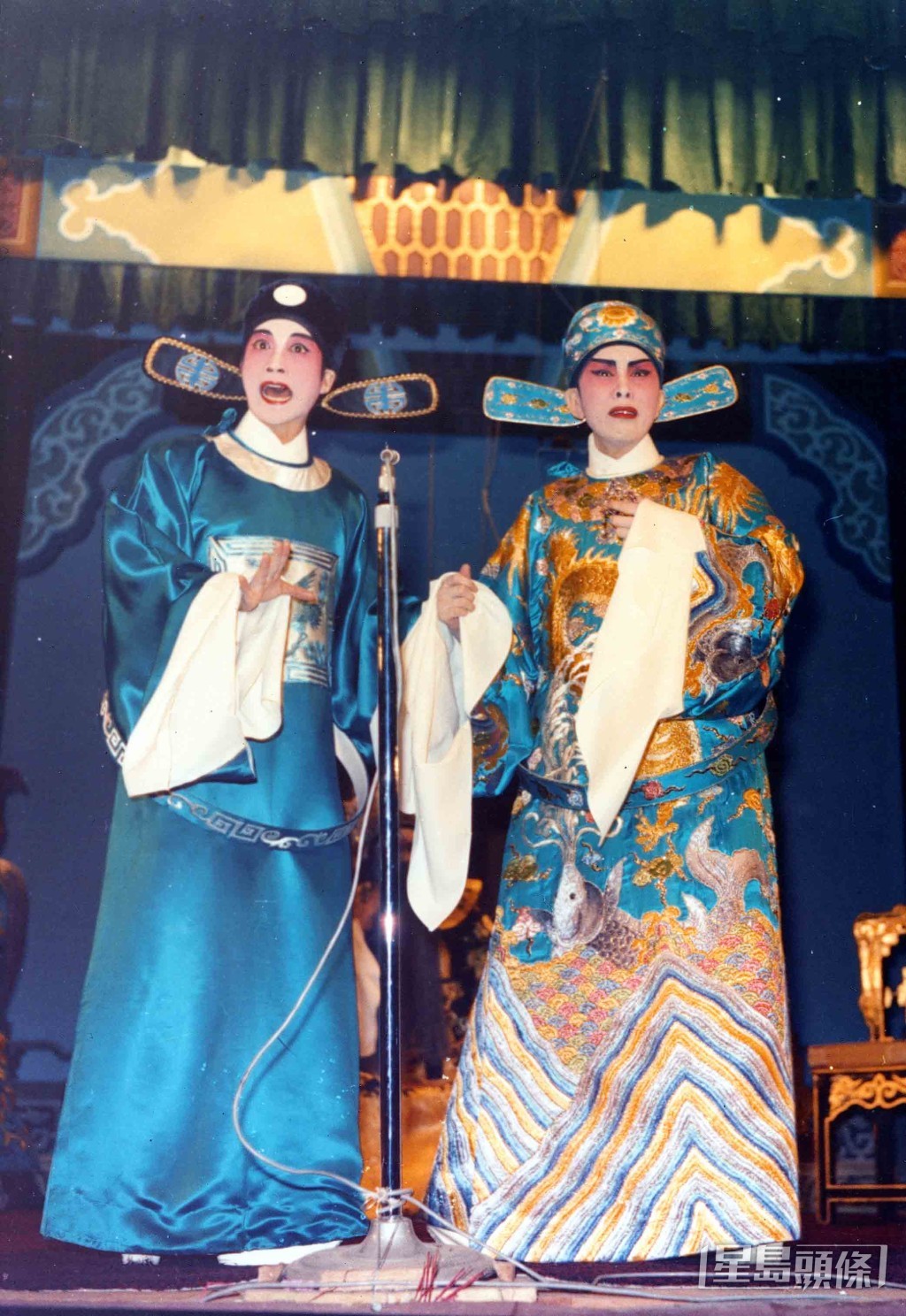 龍劍笙與恩師任劍輝於1969年合演粵劇《紫釵記》。