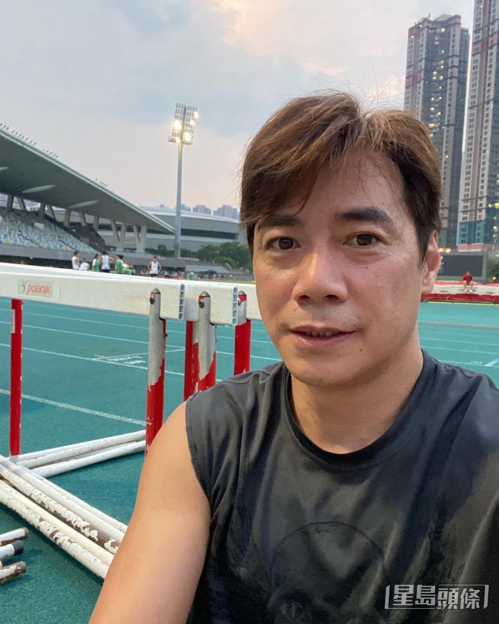 《愛.回家》完結後,崔錦棠仍身兼多職。 《愛.回家》完結後,崔錦棠仍身兼多職。