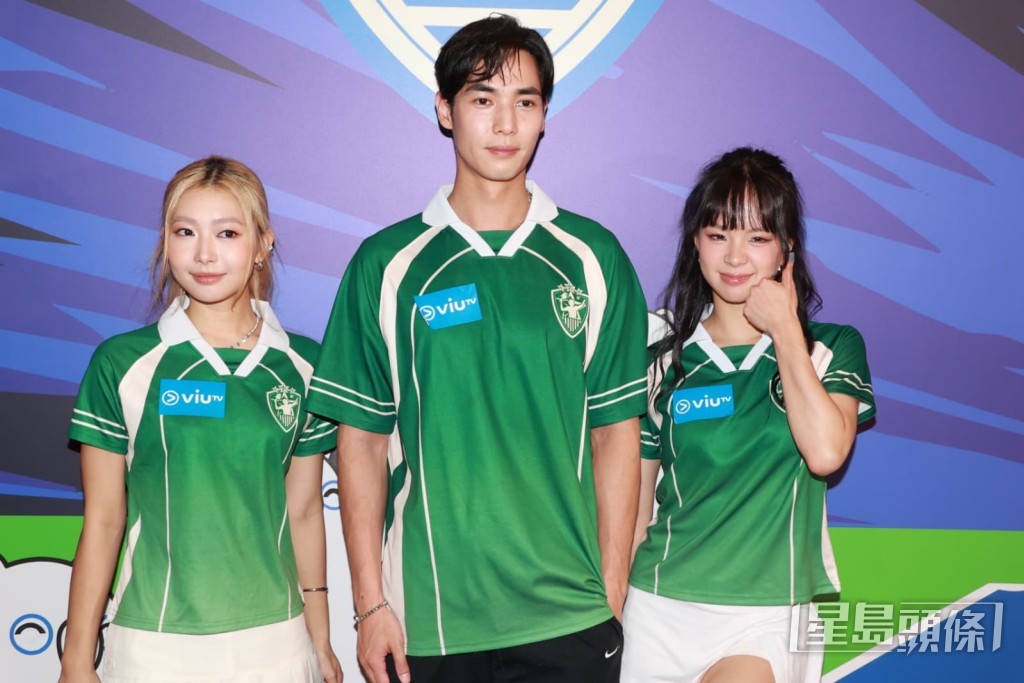 楊天宇和兩位師妹張鈊貽（VALC）、姜咏鑫（Ada）同框。