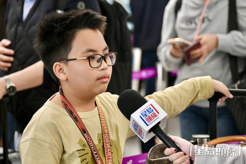 來自馬尼拉的Lucas和媽媽早前已在港遊玩4日。 來自馬尼拉的Lucas和媽媽早前已在港遊玩4日。