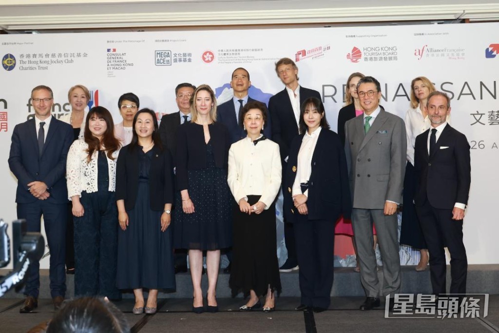 「法國五月」藝術節董事會聯席主席之一的何超瓊臨時缺席。
