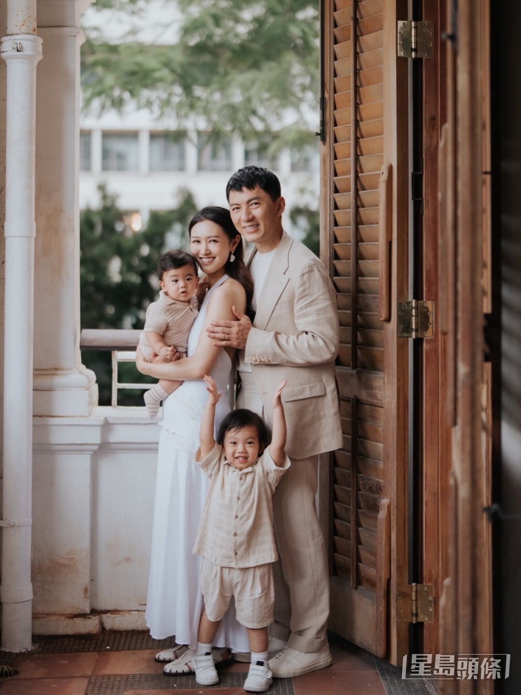 袁偉豪與張寶兒結婚六年,育有兩子。 袁偉豪與張寶兒結婚六年,育有兩子。