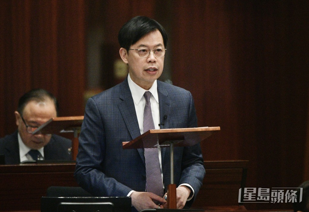 陳振英表示,監察委員會只有一名發言人,即立法會主席,建議傳媒向主席查詢。 陳振英表示,監察委員會只有一名發言人,即立法會主席,建議傳媒向主席查詢。