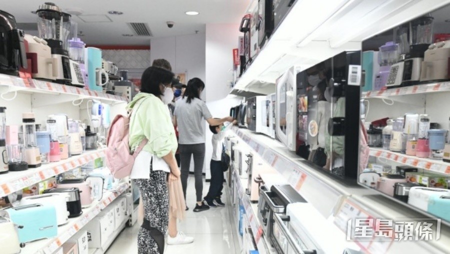 电器等耐用消费品升38.7%。资料图片