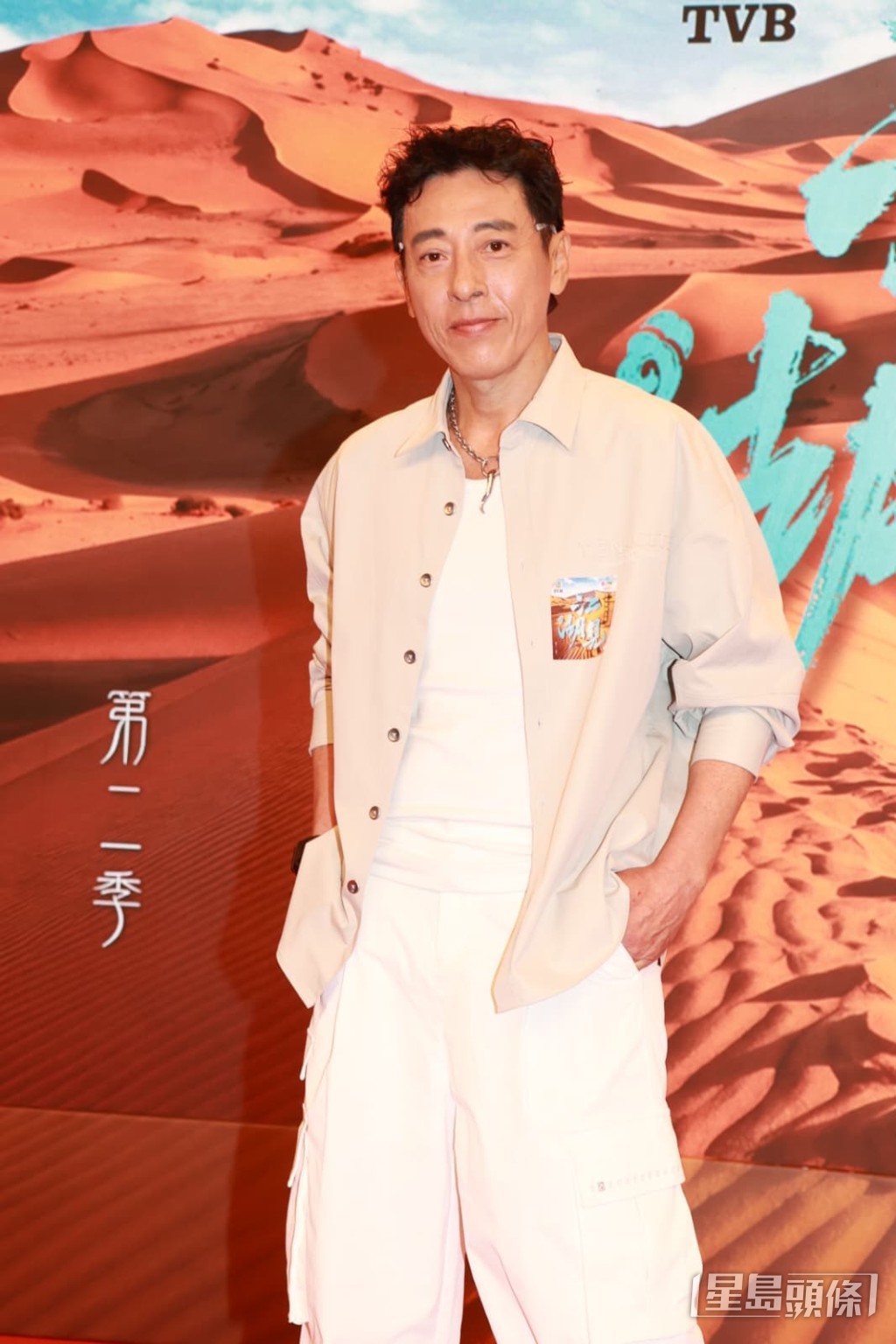 60歲的呂頌賢，當年憑1996年TVB劇集《笑傲江湖》中飾演瀟灑不羈的「令狐沖」一角紅遍兩岸三地。