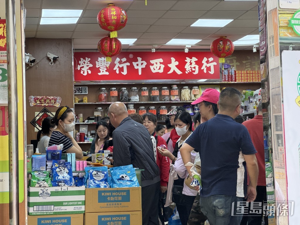 邵家輝表示香港始終是自由市場，指「做生意好難話規定人哋賣幾錢」。陳俊豪攝