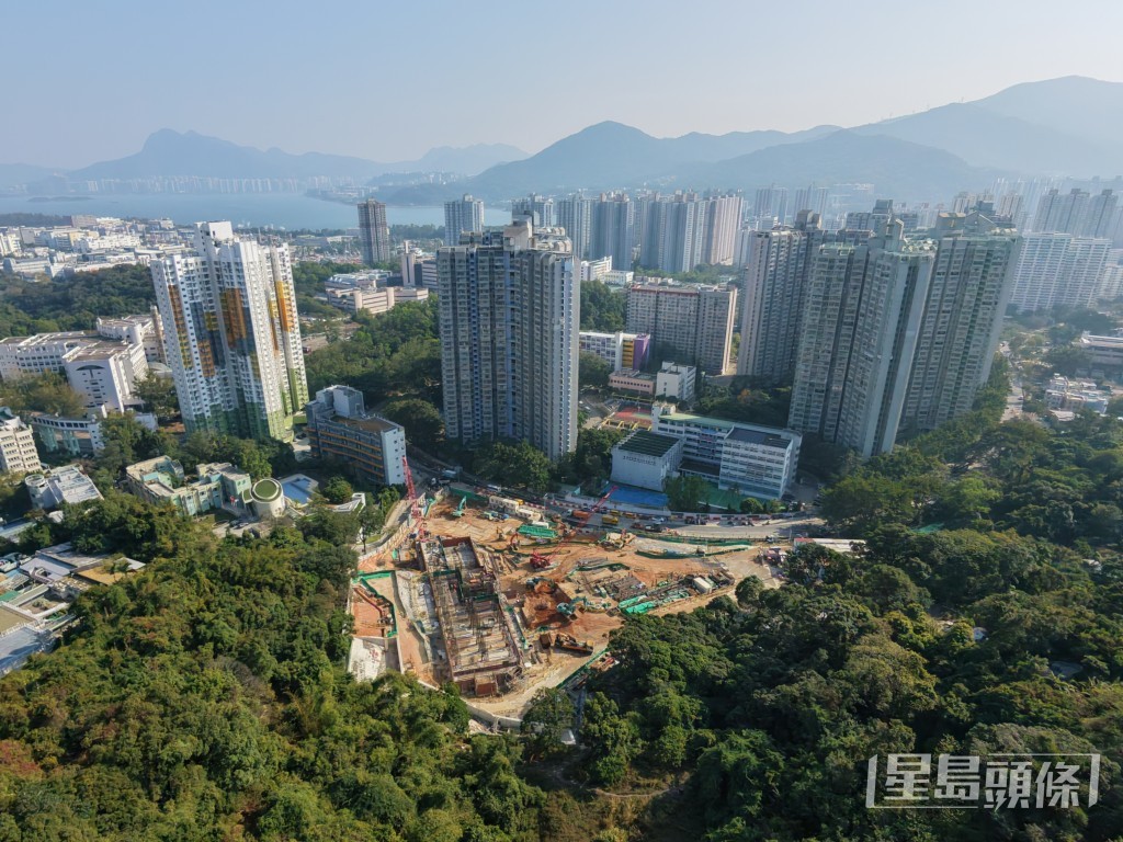 頌雅路西熟地配套完善。