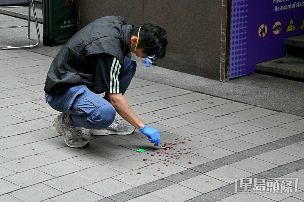 鑑證科人員到場。 鑑證科人員到場。