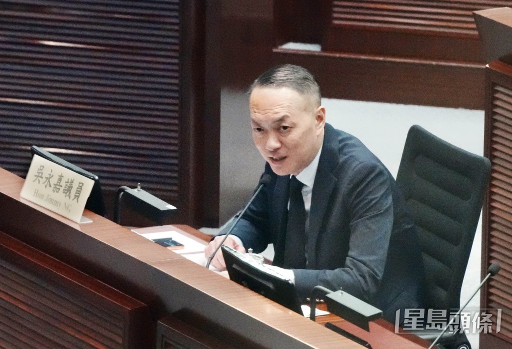吳永嘉表示，要以安居、樂業、育人、安老四大範疇去規劃民生及社會發展重點。