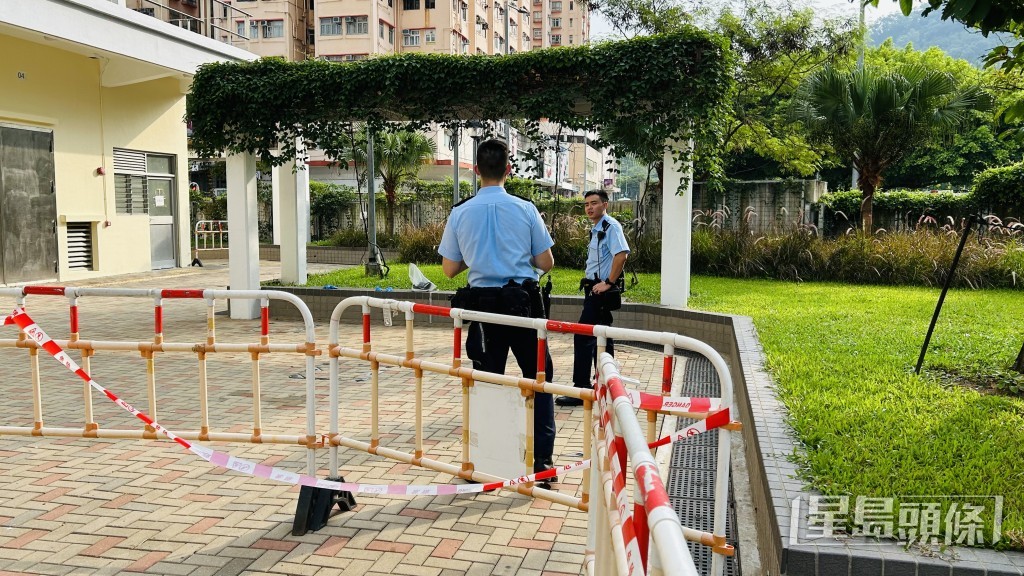 警員到場調查。 警員到場調查。