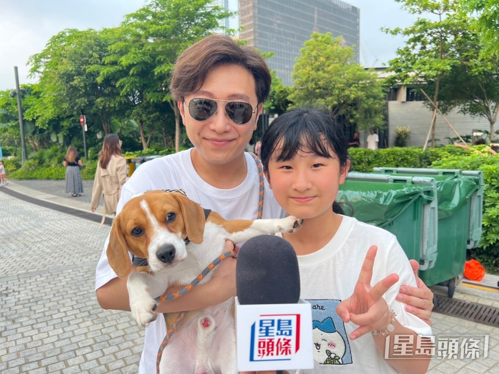 11歲小朋友Ronna表示,第一次嚐試炭爐製作的雞蛋仔,認為非常有特色。 11歲小朋友Ronna表示,第一次嚐試炭爐製作的雞蛋仔,認為非常有特色。