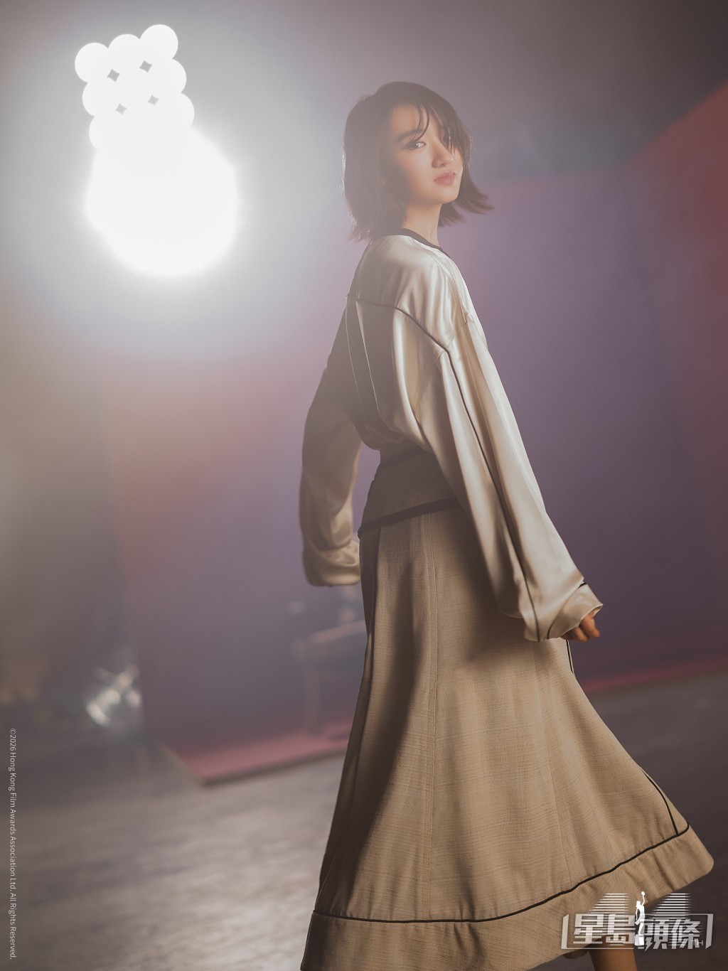 片中她饰演自小患重病、身体逐渐失去活动能力的女生。 片中她饰演自小患重病、身体逐渐失去活动能力的女生。