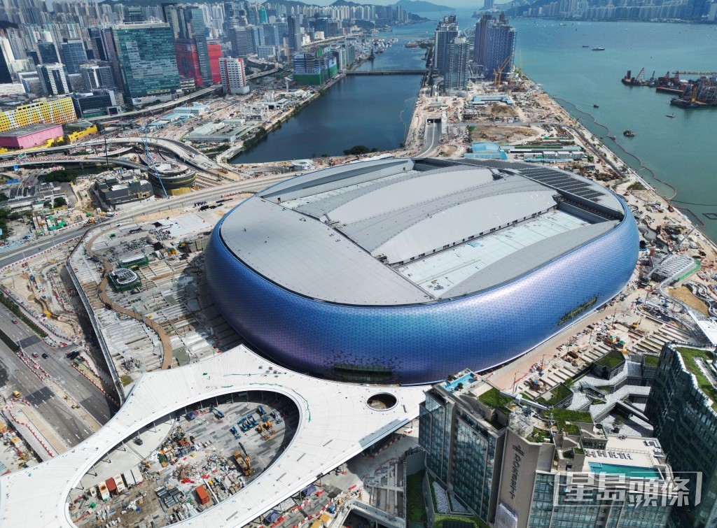 陈国基表示体育园明年3月正式启用前会为3个场馆举办合共20场测试。资料图片