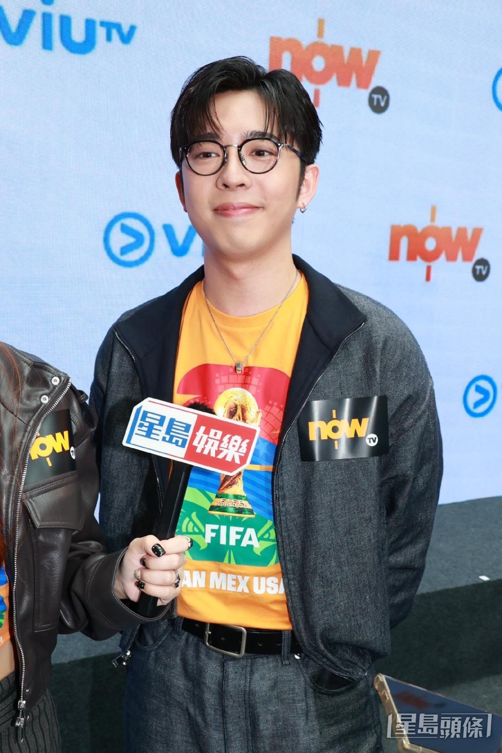 呂爵安露出尷尬笑容不談緋聞。