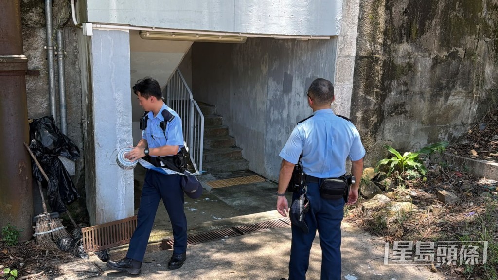 警員到場。 警員到場。
