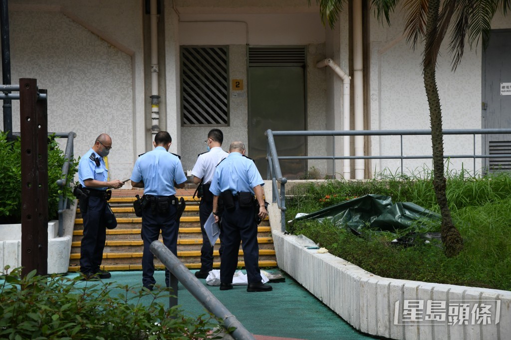 警員到場調查。 警員到場調查。