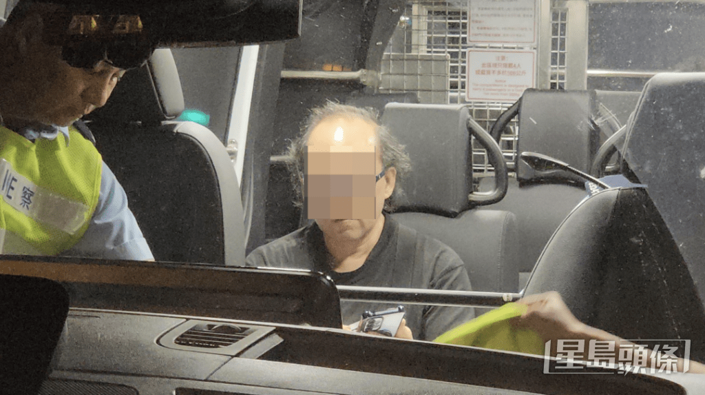 涉事貨車司機留在現場協助調查,黎志偉攝 涉事貨車司機留在現場協助調查,黎志偉攝