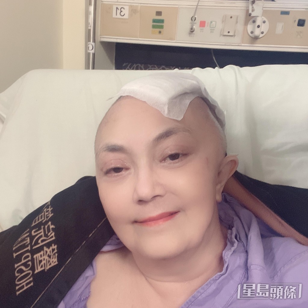 2022年12月，施明發生意外導致頭部受到重創，接受緊急開腦手術來保命。