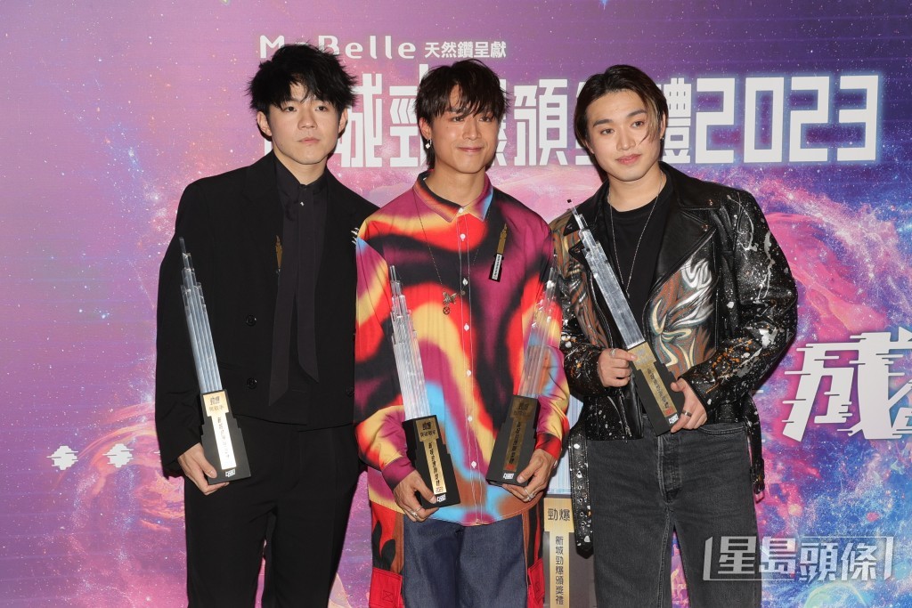 MIRROR只得3子到場。 MIRROR只得3子到場。