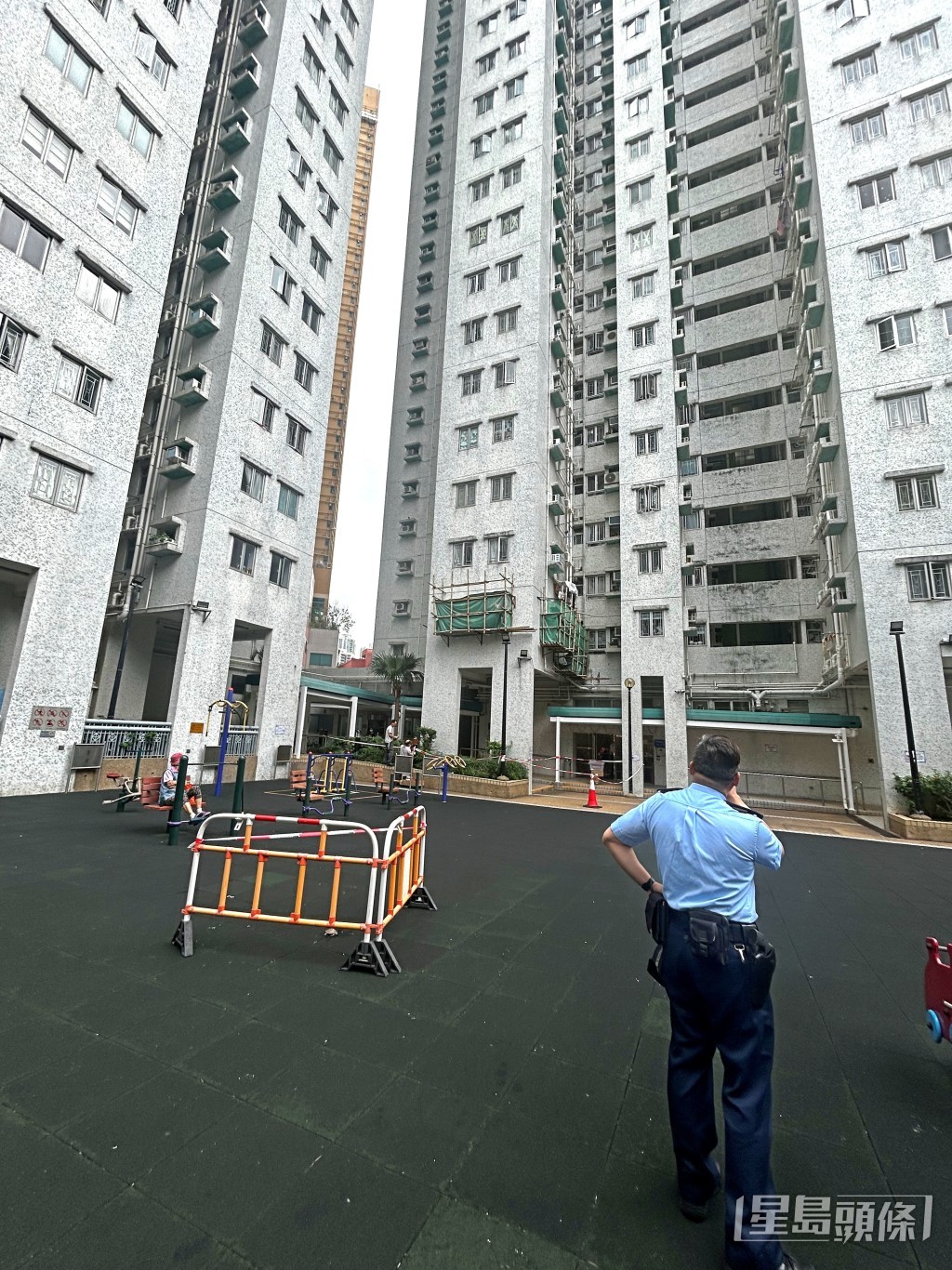 警員到場調查。楊偉亨攝 警員到場調查。楊偉亨攝