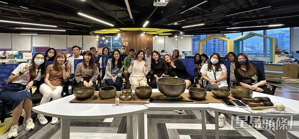 e+Solutions舉辦頌砵體驗等活動,凝聚同事。 e+Solutions舉辦頌砵體驗等活動,凝聚同事。