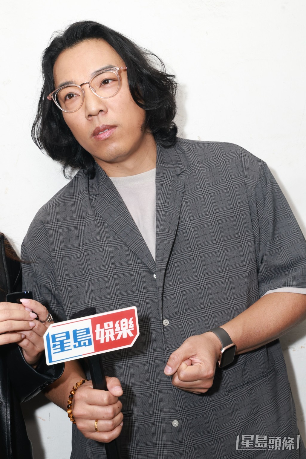 鄭世豪轉戰幕後教唱歌。 鄭世豪轉戰幕後教唱歌。