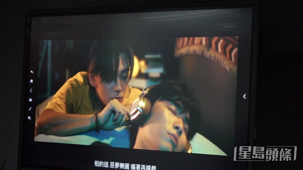 男男版本氣氛很好玩。 男男版本氣氛很好玩。