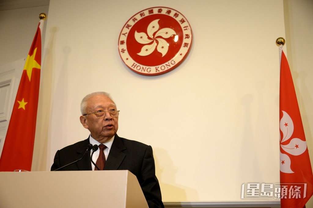 香港特别行政区首任行政长官董建华昨日(8日)逝世,享年89岁。资料图片 香港特别行政区首任行政长官董建华昨日(8日)逝世,享年89岁。资料图片