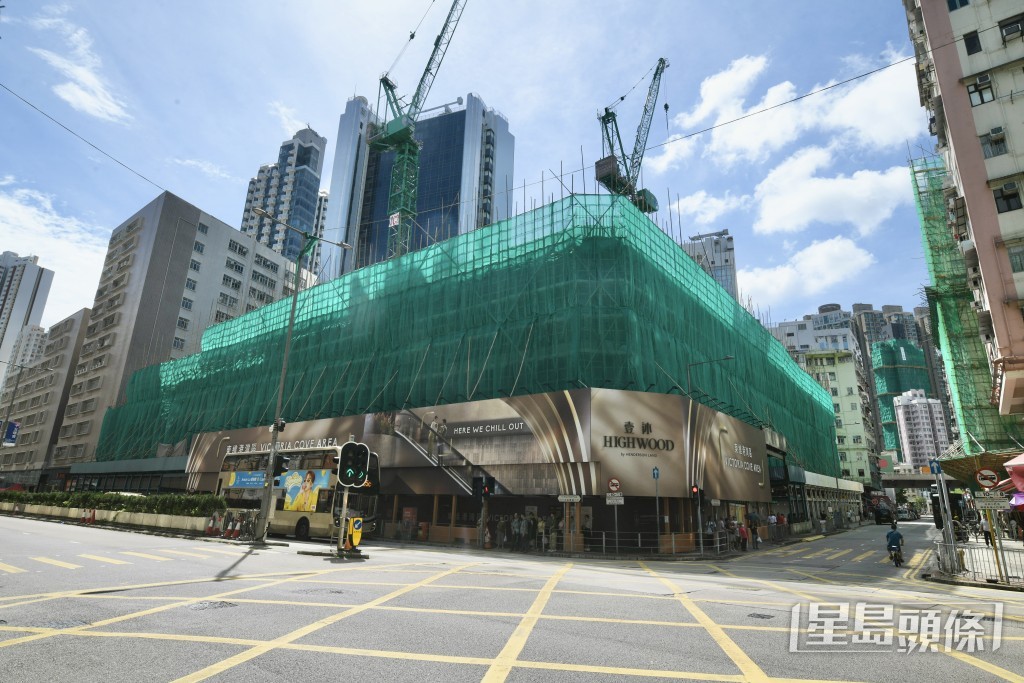 恒基發展的土瓜灣壹沐今日上載樓書及同步開價,首批推出81伙,折實平均呎價17,988元,折實售價約456.3萬至890.19萬元。 恒基發展的土瓜灣壹沐今日上載樓書及同步開價,首批推出81伙,折實平均呎價17,988元,折實售價約456.3萬至890.19萬元。