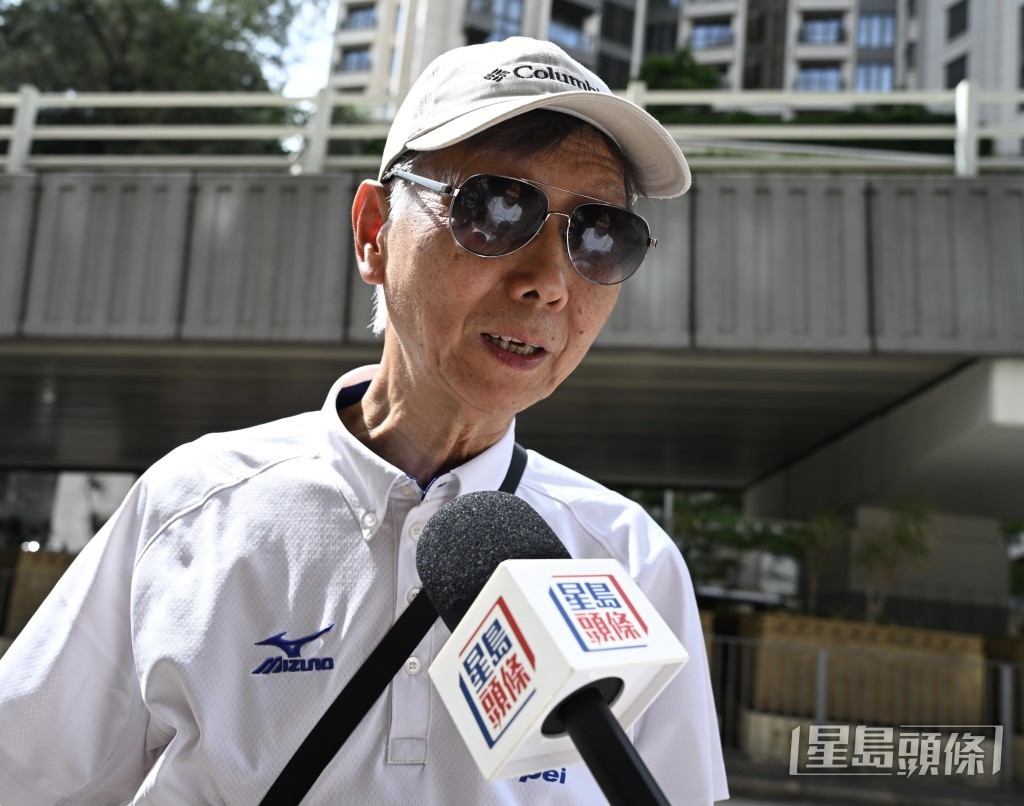 市民李先生為店舖結業感到可惜。蘇正謙攝 市民李先生為店舖結業感到可惜。蘇正謙攝