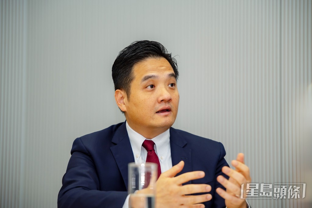 上屆議會因為黃元山加入特首政策組,議席懸空了3年亦沒有補選,對議會運作亦不見有任何影響。 上屆議會因為黃元山加入特首政策組,議席懸空了3年亦沒有補選,對議會運作亦不見有任何影響。