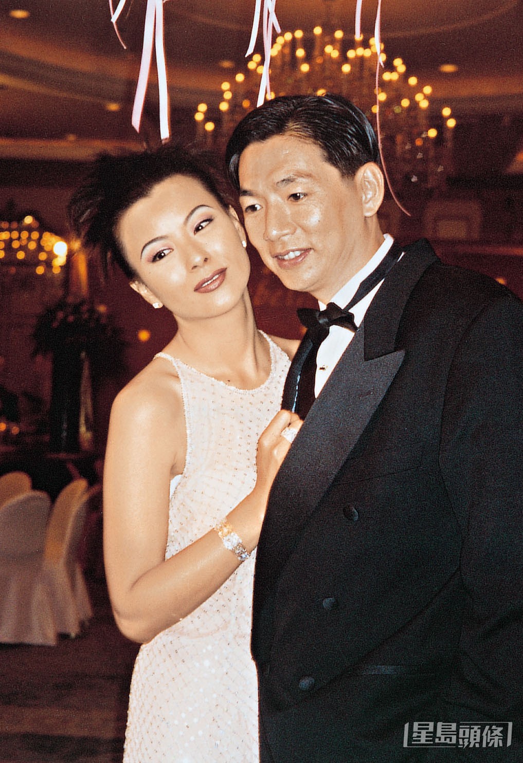 李美凤与林敏骢离婚后，改嫁台湾富商郑翔中（右）。