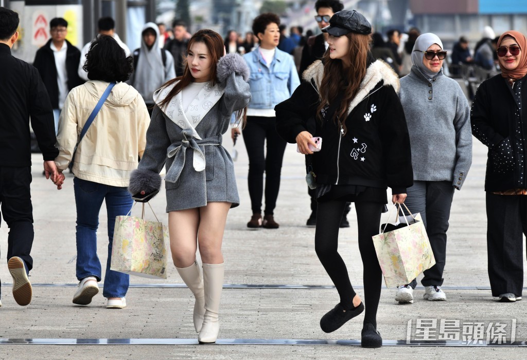 天文台表示本港今早（9日）大部分地區的氣溫降至14°C左右。資料圖片