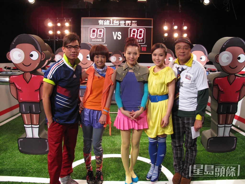 劉明軒曾在2010年與「強尼」許博文、潘杰寧、李嘉馨及黃興桂主持節目《有線1台世界盃》。