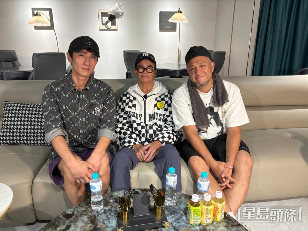 梅啟明（中）在直播上發表偉論，連周永恆及張致恒都頂唔順。