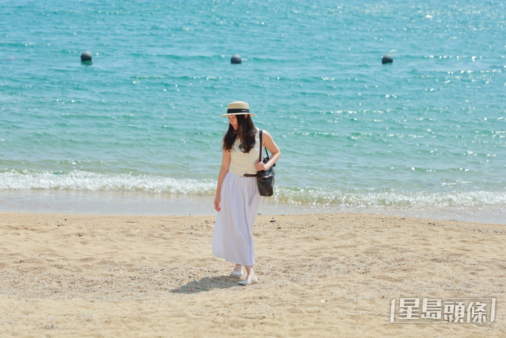 阿卡那拉区海滩：新晋热点赏「玻璃海」 人气媲美马尔代夫