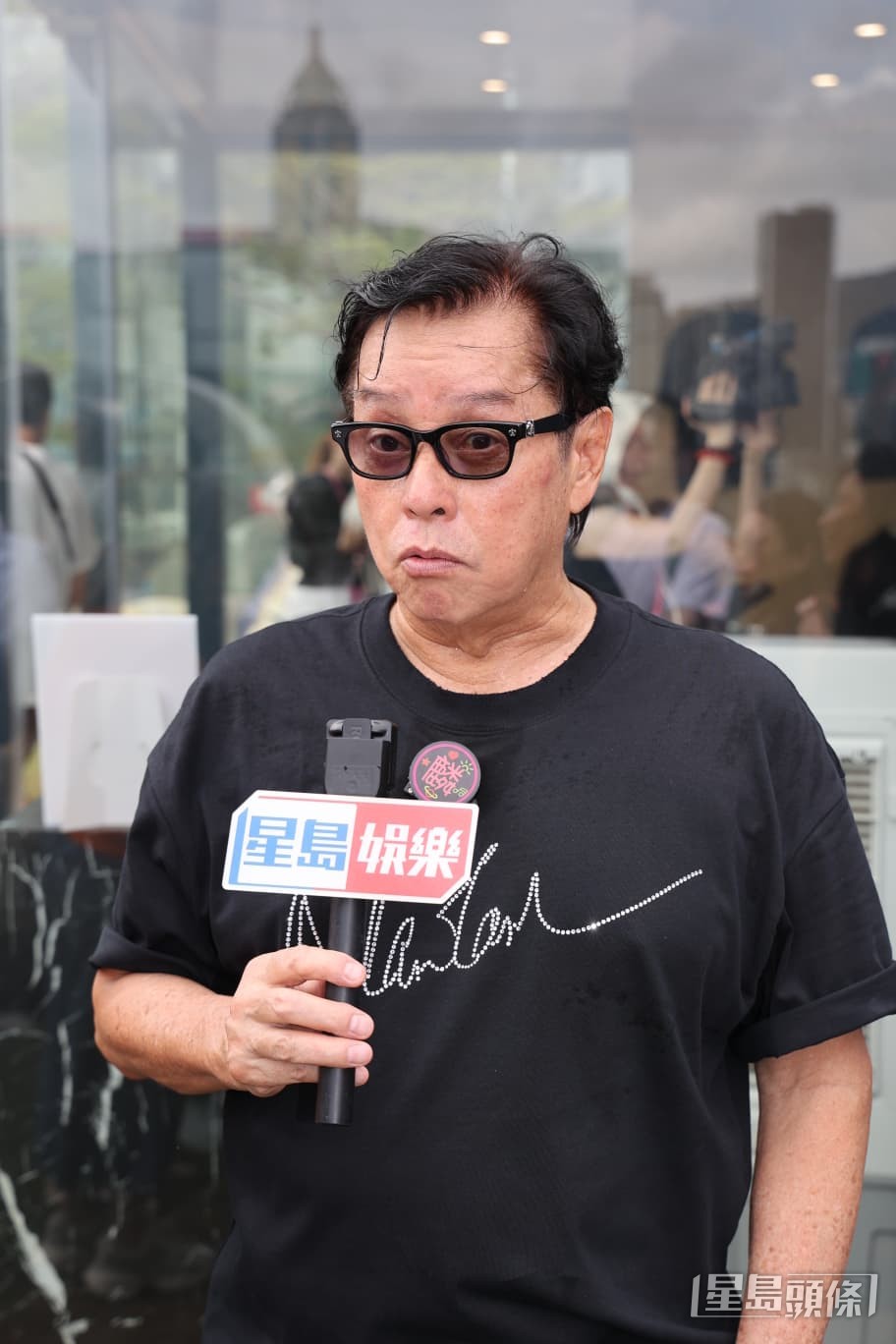 譚詠麟早前透露，兒子將帶女友回港觀賞他的演唱會，更表示滿意未來新抱。