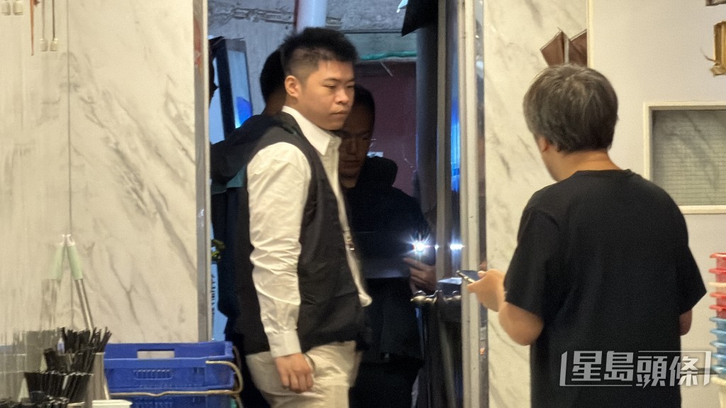 探員到場調查。