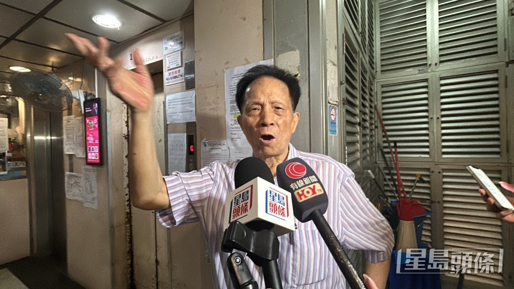 居民陳先生指電錶房火警致停電。林思明攝 居民陳先生指電錶房火警致停電。林思明攝