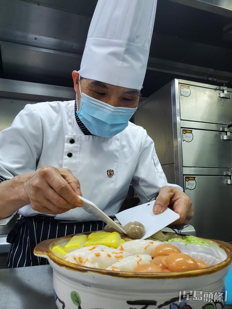 厨师用心制作软餐，重塑长者的用餐乐趣。