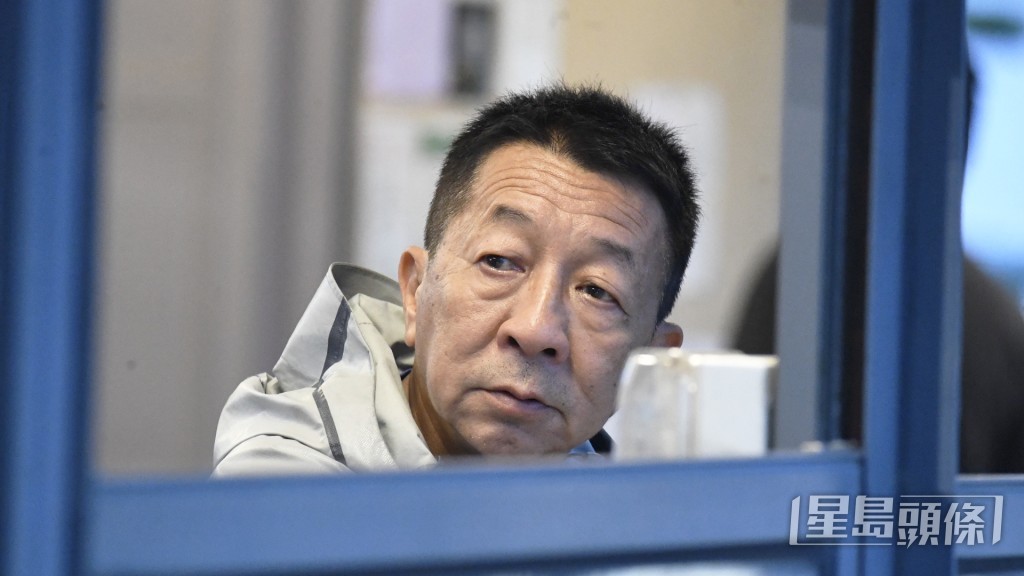 「領袖勁力」今朝到內圈出試前，徐雨石罕見地跟埋落隧道。