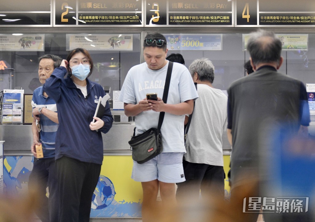 马会六合彩幸运二金多宝将于今晚（25日）9时30分搅珠。资料图片