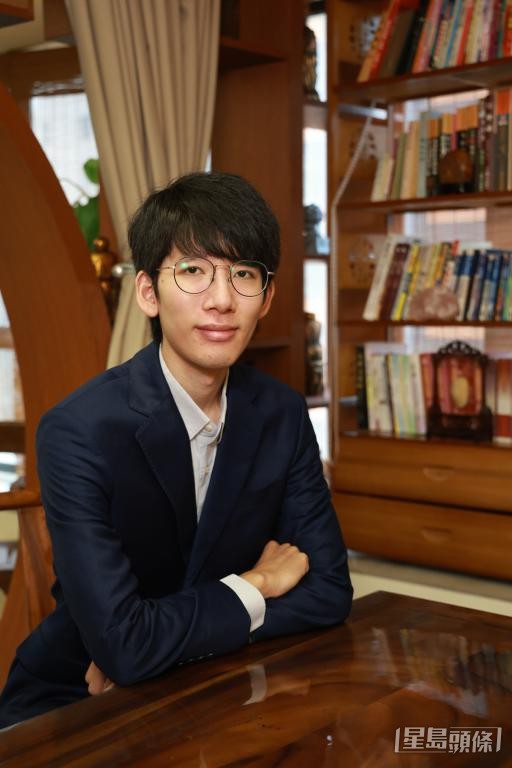 丙午火馬年正是九紫離火運能量達到巔峰之時,Edmond建議大家大膽表達意見,或會有意想不到的收穫。 丙午火馬年正是九紫離火運能量達到巔峰之時,Edmond建議大家大膽表達意見,或會有意想不到的收穫。